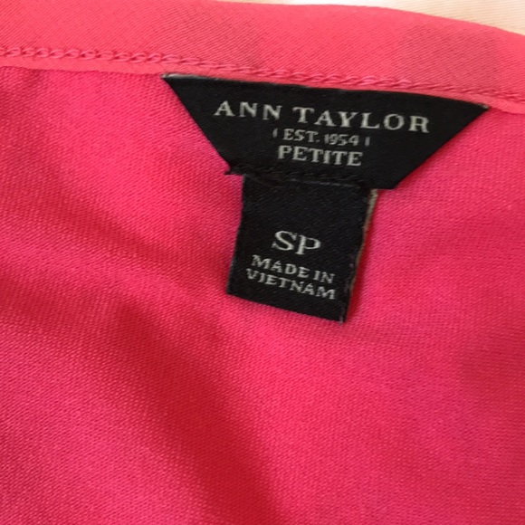 AnnTaylor petite pink lined stretch lace top - Picture 3 of 7